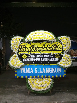 Papan Bunga Duka di Tulung